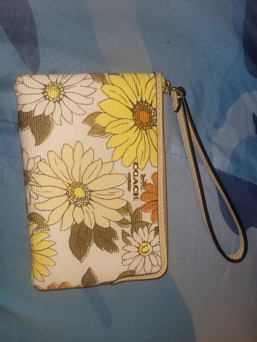 Authentic COACH Corner Wrist Bracelet w/ Floral Print